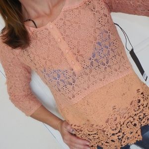 New Buckle BKE Boutique Top Crochet Lace Size S